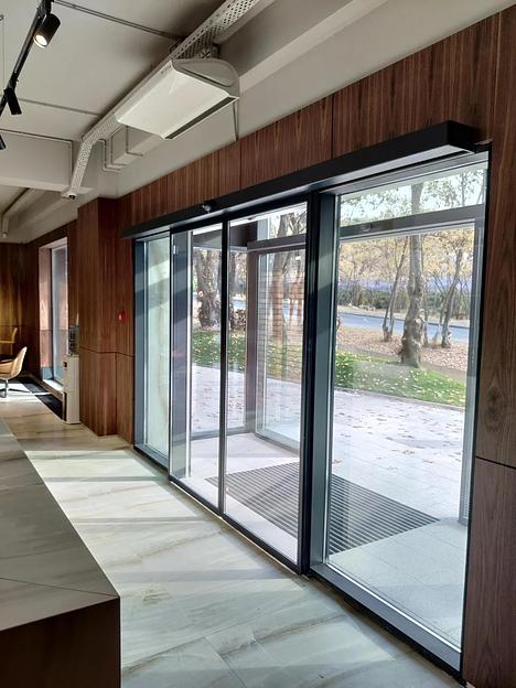 Раздвижные двери с распашной функцией ОПТ фото 1