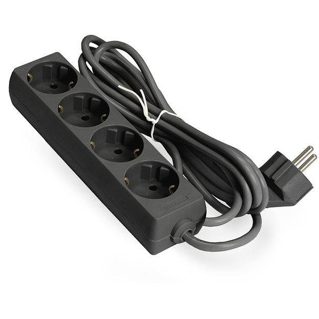 Exegate EX285813RUS Удлинитель ExeGate ECE-4-3B (4 евророзетки с заземлением, 3м, черный) фото 1