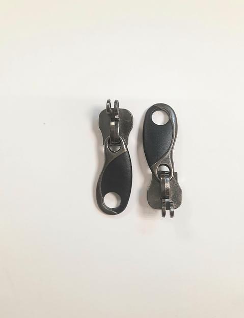 Бегунок спираль №10 Чёрный овальная ручка фото 1