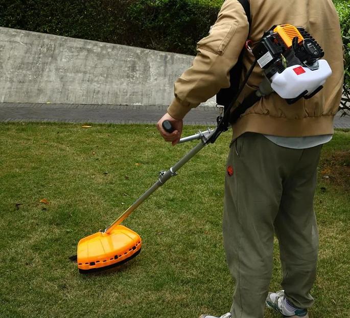 Триммер садовый бензиновый «Deko DKTR52» фото 4