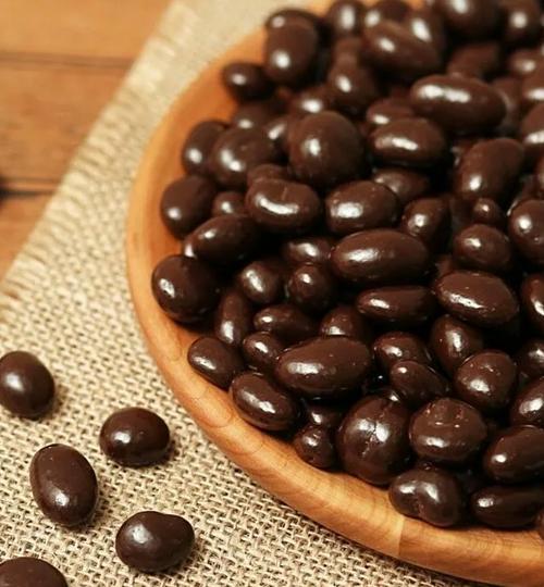 Миндаль в шоколаде 500 г опт фото 1