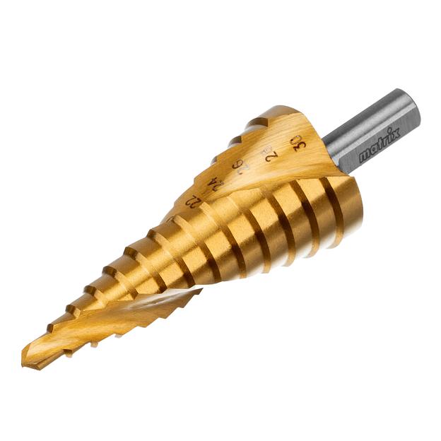 Сверло ступенчатое,6-8-10-12-14-16-18-20-22-24-26-28-30 мм,HSS,спирал.проф.,трехгр.хвост.// Matrix фото 1