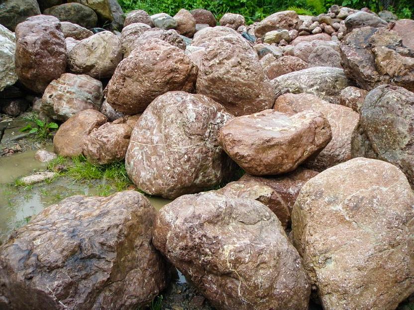 Валун мраморный Розовый /тн (800-1200 мм) фото 1