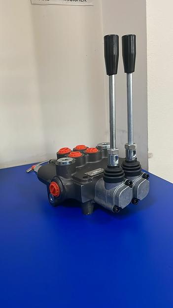 Гидрораспределители с ручным управлением фото 2