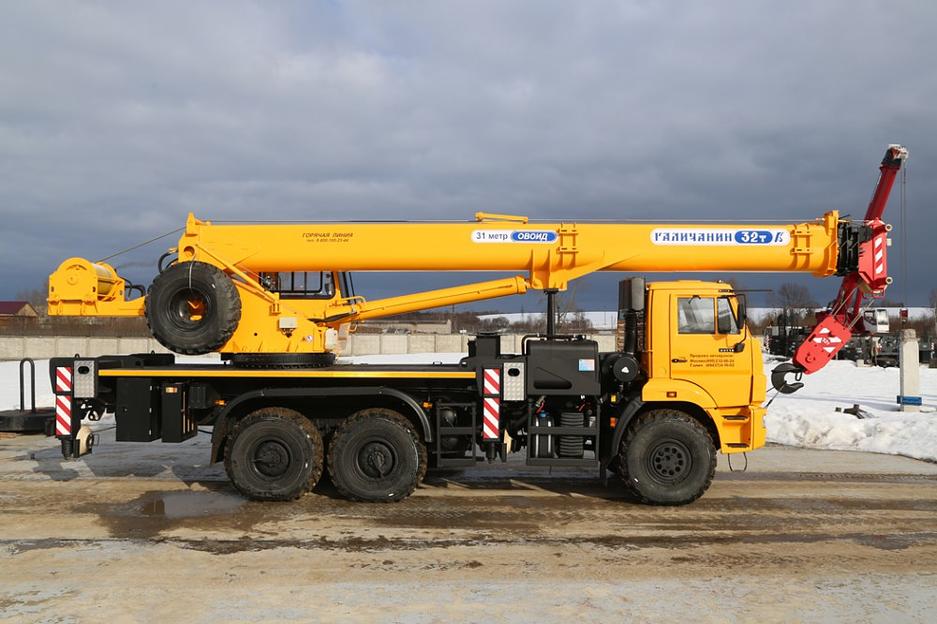 Автокран КС-55729-5В-3 32 т, стрела 31 м овоидного профиля фото 3