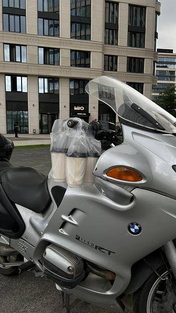 Держатель полиэтиленовый двойной для стаканов, бутылок, выпечки фото 7