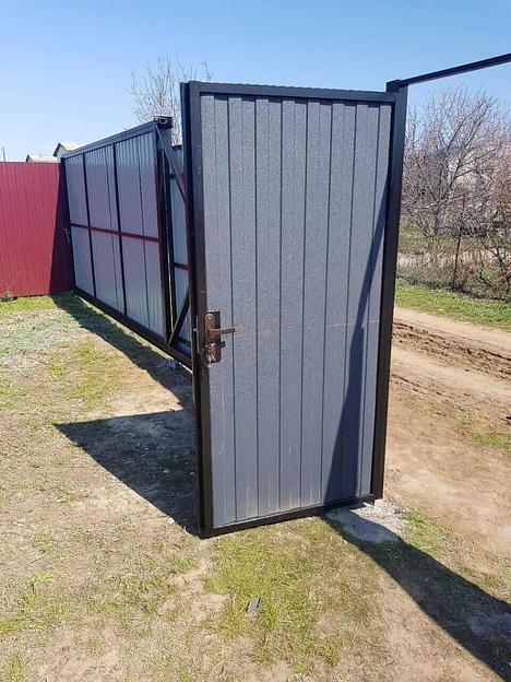 Заборы из профнастила опт фото 5