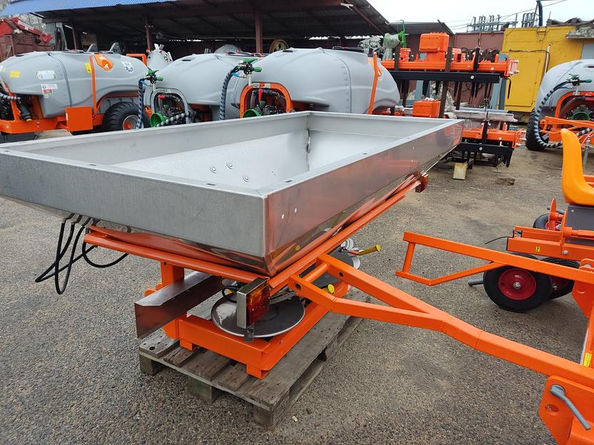 Распределитель минеральных удобрений РУ с приставкой для сада фото 5