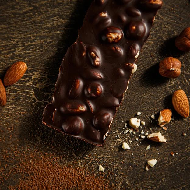 Тёмный шоколад Kreola с фундуком, миндалем, арахисом 60 г, опт фото 1