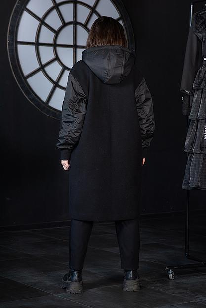 Чёрное пальто-бомбер со съёмным капюшоном для девочки ОПТ фото 3