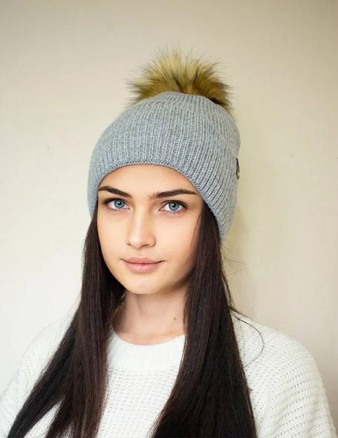 Шапка зимняя с помпоном серая ОПТ фото 1