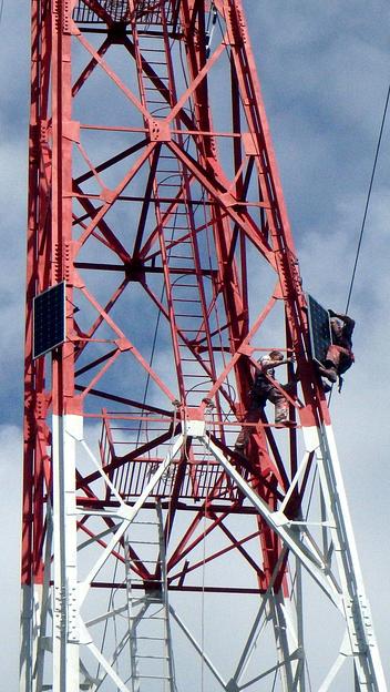 Автономное световое ограждение опор ЛЭП фото 1