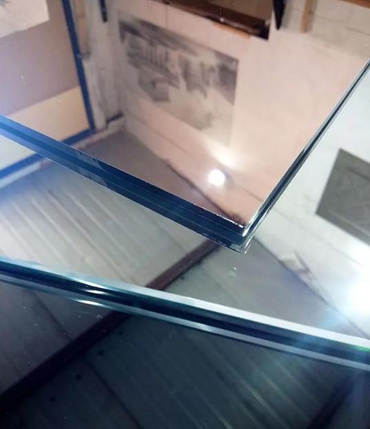 Зеркало с фацетом фото 2