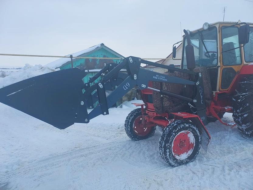 Погрузчик фронтальный СТС — 0,9 на МТЗ, ЮМЗ, Т40 опт фото 7