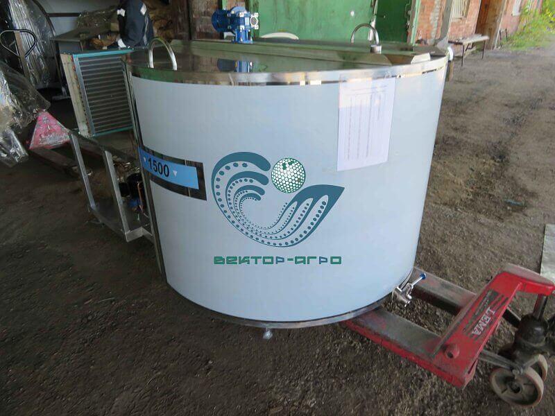 Охладитель молока вертикального типа УОМ-3000 л фото 10