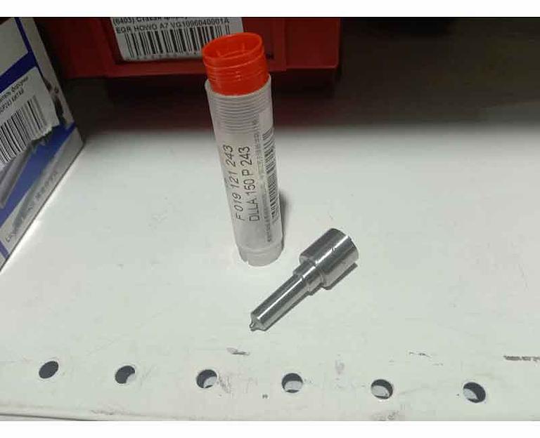 Распылитель форсунки WP12 DLLA150P243 фото 1