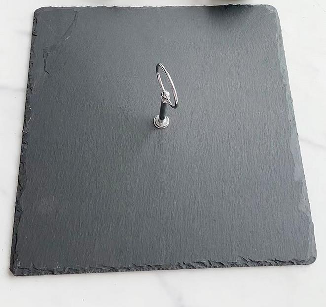 Блюдо для подачи квадр. 30*30 см. h=0,7 см. с ручкой черное, сланец MGprof /1/ фото 1