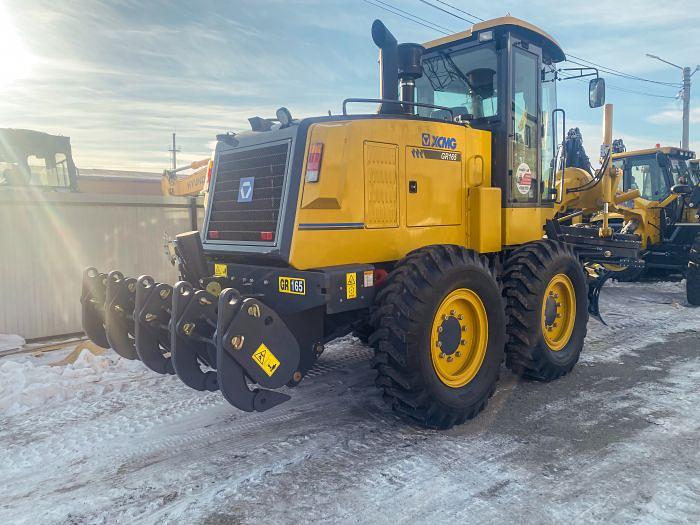 Автогрейдер XCMG GR165 фото 1