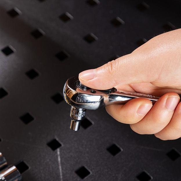 Ключи Deli Набор торцевых головок с трещоткой 12 предметов Deli DL0012T 1/4» (10 торцевых головок (5,6,7,8,9,10,11,12,13,14 мм), удлинитель, трещотка 45 зубьев, сталь 50BV30 фото 7