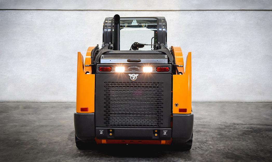 Мини-погрузчик колёсный CASE SV185B фото 5