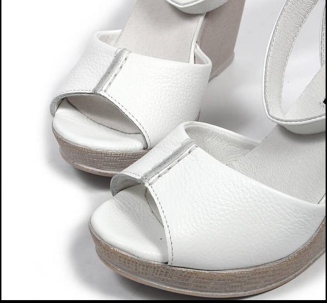 Босоножки женские из натуральной кожи на танкетке, арт.MT005 белый ОПТ фото 7