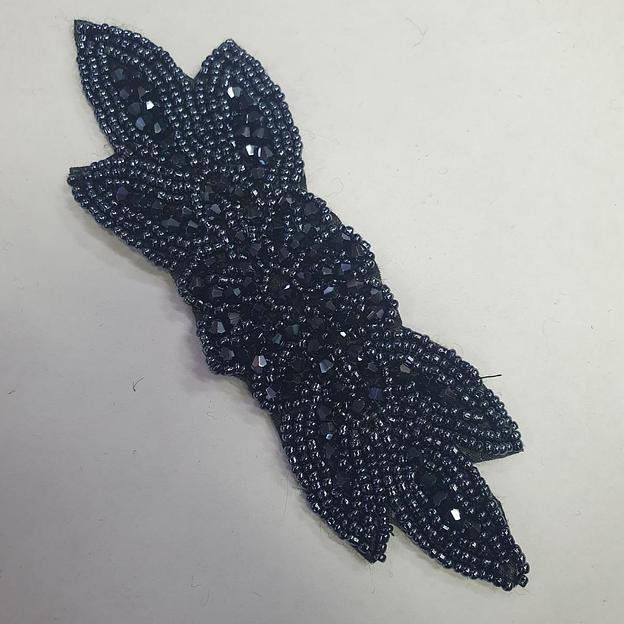 Аппликация пришивная «Цветок» удлинённый тёмно-синяя (гематит) фото 1