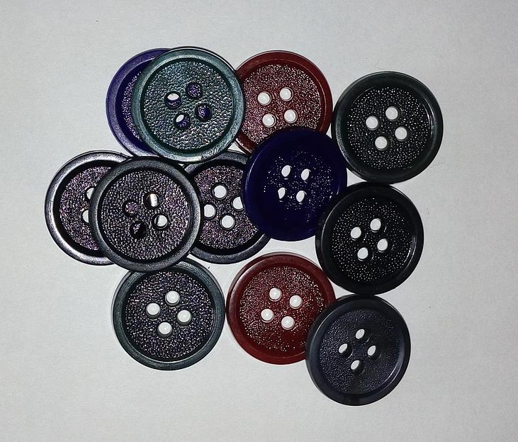 Пуговицы прокольные пластмассовые 14-15 мм круглые 1000 шт ОПТ фото 1