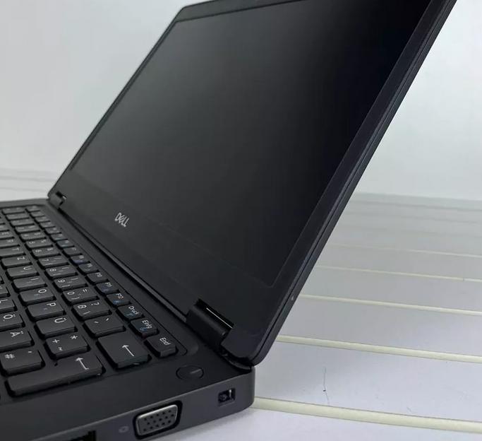 Ноутбук Dell Latitude 5490 ОПТ фото 6