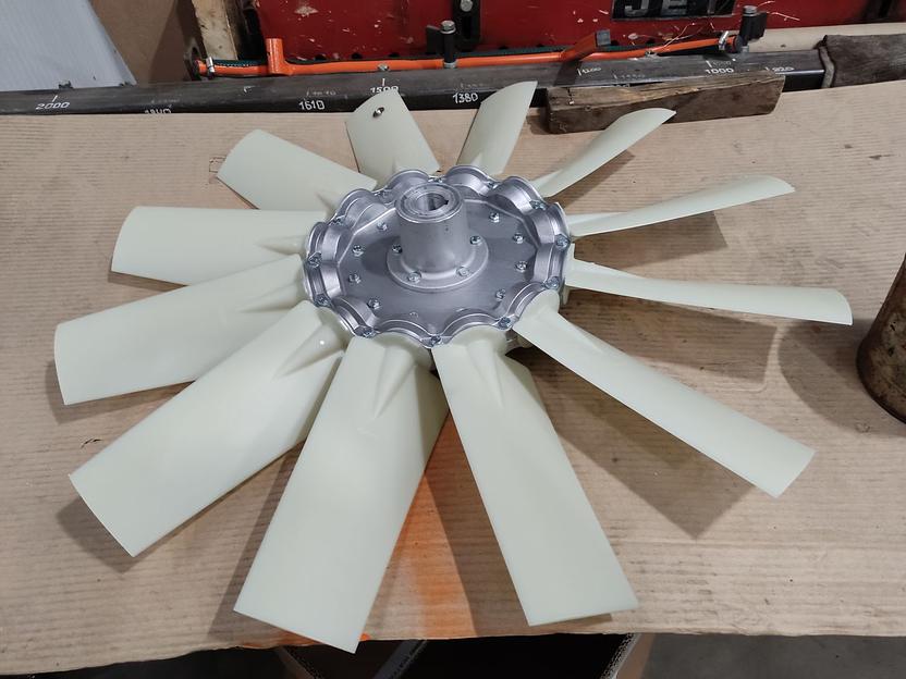 Опрыскиватель навесной садовый «Зубр» НВ. Объем 600 литров, с приставкой «Пирамида» фото 9