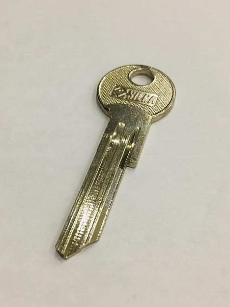 Заготовка ключа FB-18RX фото 1