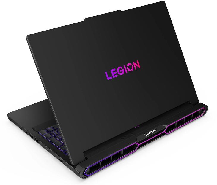 Ноутбук Lenovo Legion Pro 7 16IAX10H/16" WQXGA 2560x1600/Intel Core Ultra 9 275HX/64 Gb/1 Tb SSD/nVidia GeForce RTX 5090 24GB/No OS/черный/2.57 кг фото 3