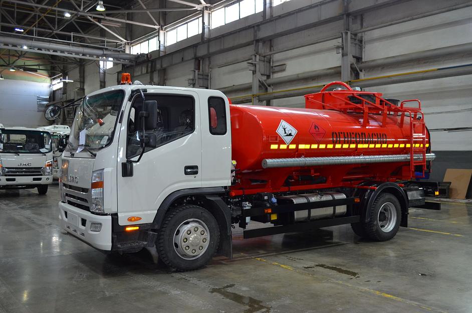 Jac N120 Автотопливозаправщик фото 1