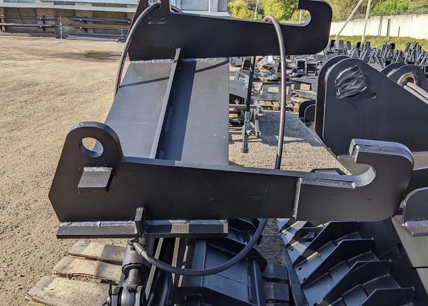 Отвал на экскаватор погрузчик JCB 3CX/4CX/5CX фото 1