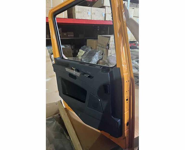 Дверь правая в сборе Х3000 SHAANXI DZ14251210020 фото 2