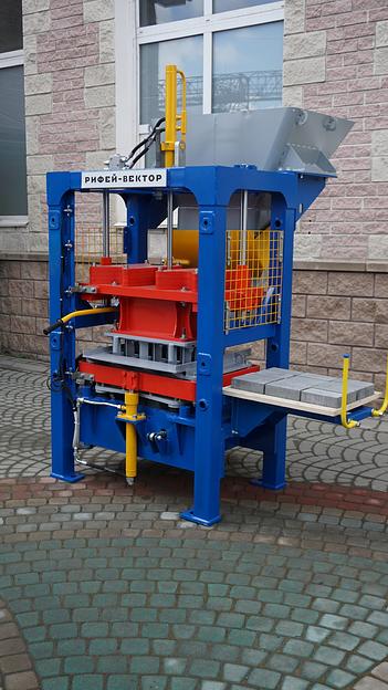 Вибропресс «Рифей-Вектор-Арболит» фото 2