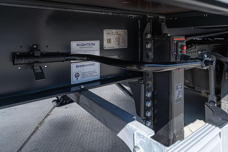 Шторный полуприцеп 16,52 м 914296-04 фото 7