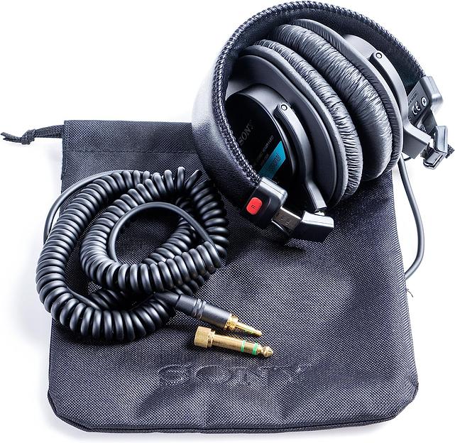 Гарнитура мониторные Sony MDR-7506 3м черный проводные оголовье фото 3