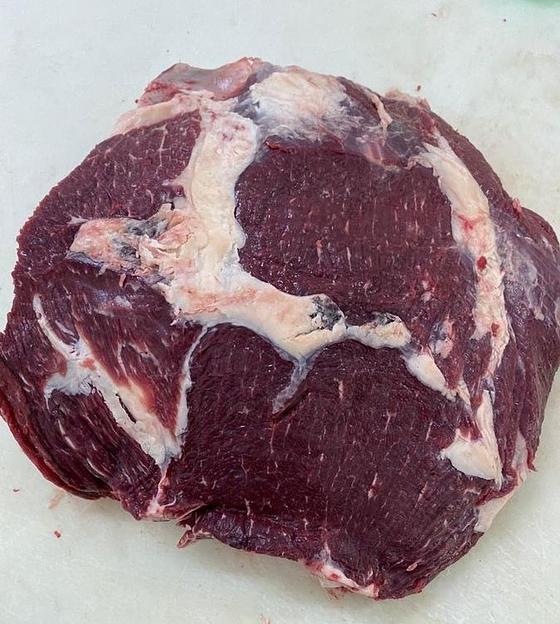 Отруб тазобедренный б/к из говядины «Оковалок ГОСТ 31797-2012» опт фото 1