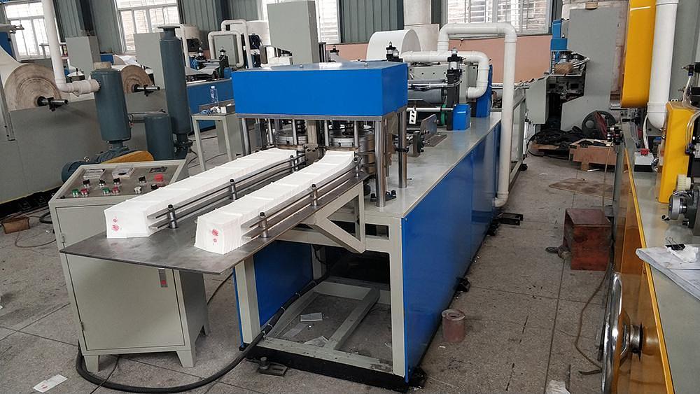 Автоматический станок для производства бумажных полотенец L-сложения для настольных диспенсеров модель LSLX фото 1