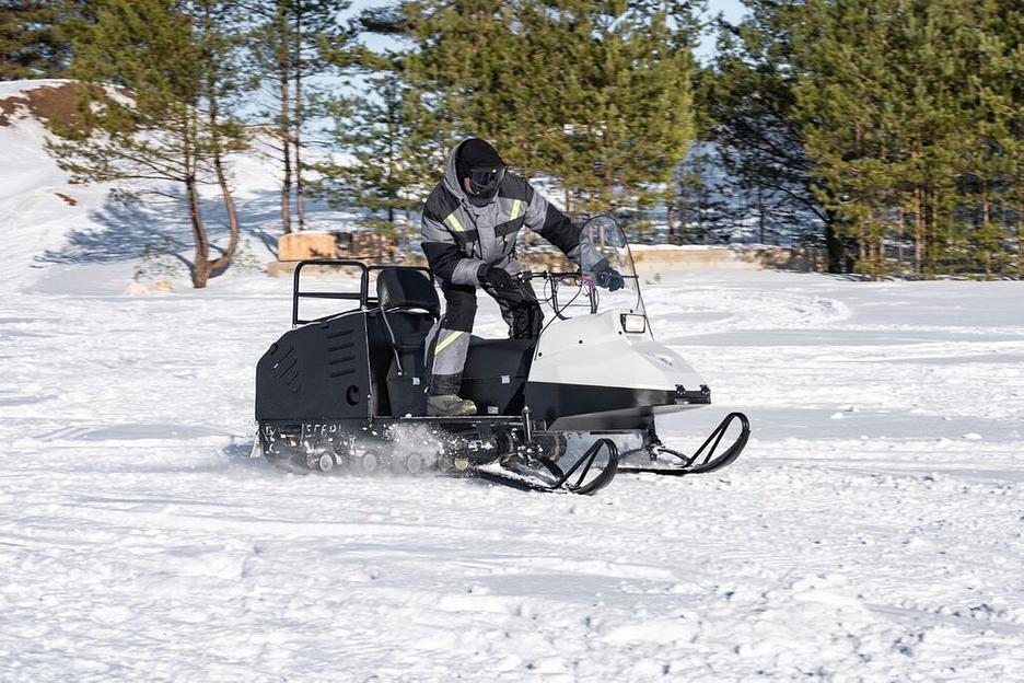 Снегоход Бурлак Егерь 15 л.с., 2700*1100*1310 мм. Подвеска: катковая. фото 7