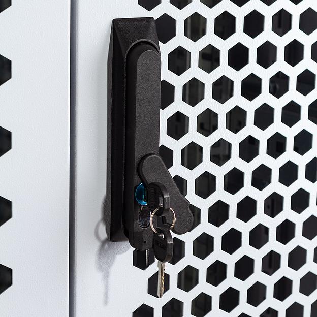 Шкаф телекоммуникационный напольный 42U 600x600мм, серия TFC (SNR-TFC-426060-CPDP-G-SF) фото 3