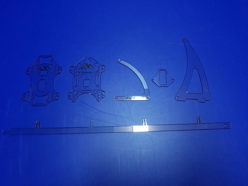 Лазерная резка деталей из монолитного поликарбоната. фото 4