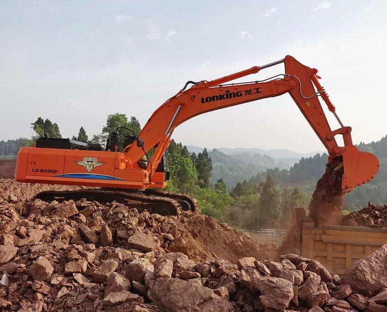 Гусеничный экскаватор Lonking CDM6490 фото 2