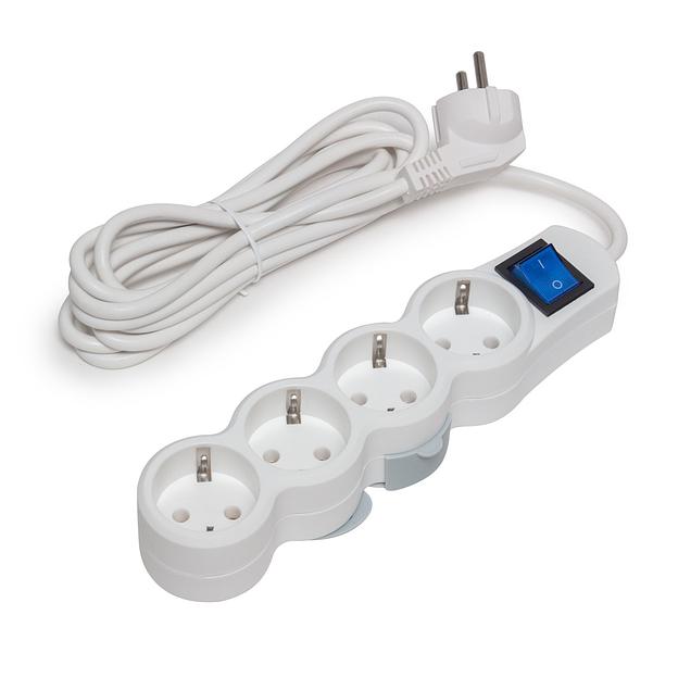 Сетевой фильтр SVC ZP4S-30M 3 м. 220 в. фото 2