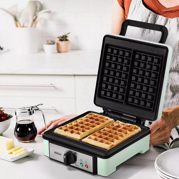 Вафельница Kitfort КТ-1693 1200Вт мятный фото 4