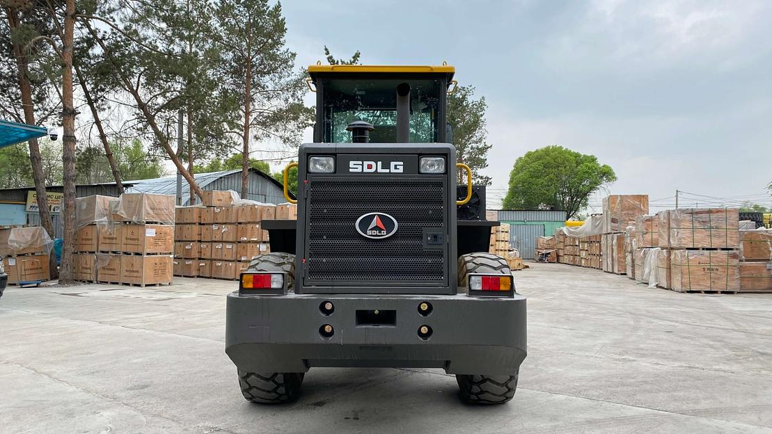 Фронтальный погрузчик LG933L фото 8