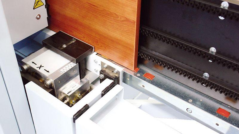 Обрабатывающие центры с ЧПУ вертикального типа DRILLTEQ V-200 фото 4