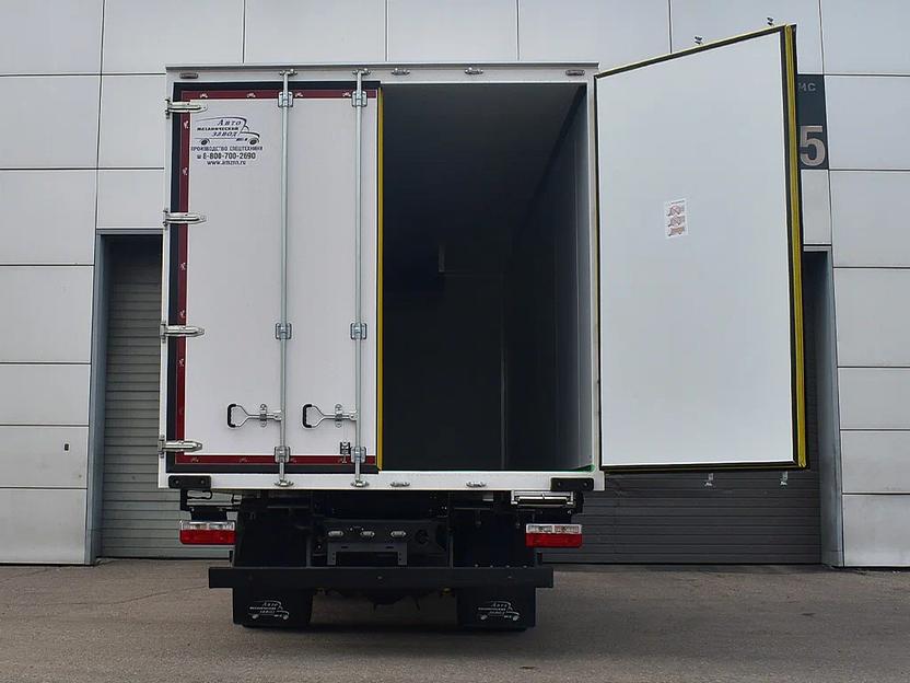 Рефрижератор DongFeng C120, 2023 г/п 6,1 т фото 3