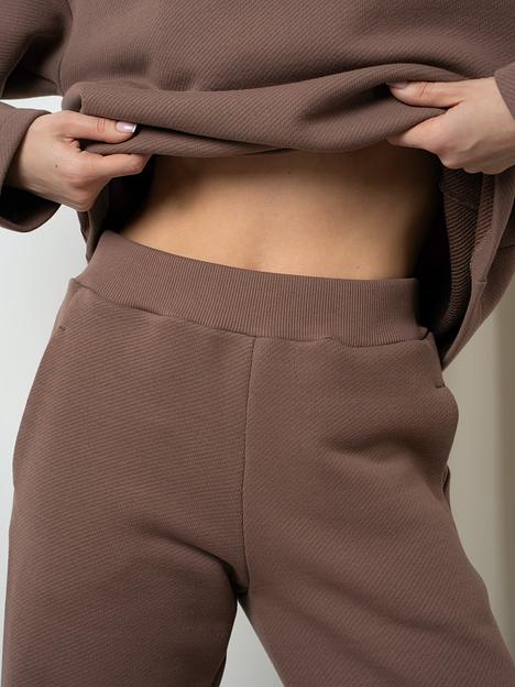 Костюм (свитшот+брюки прямые) цвет тёмно-бежевый ОПТ фото 3