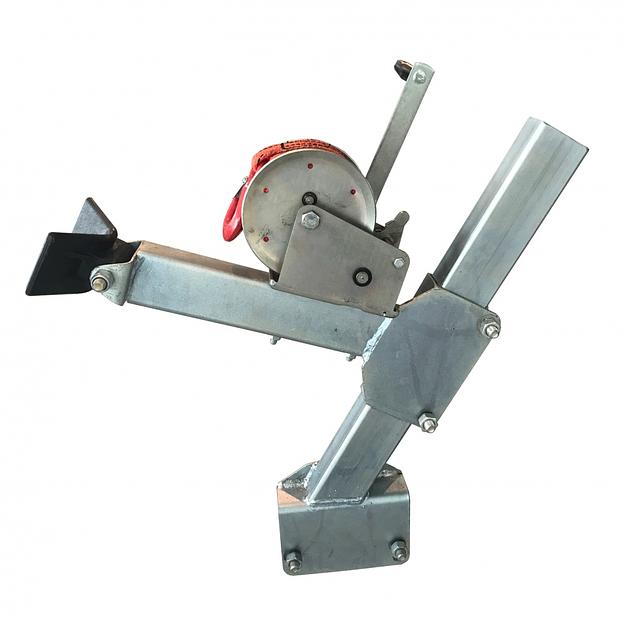 Лебедка и кронштейн для прицепа фото 1